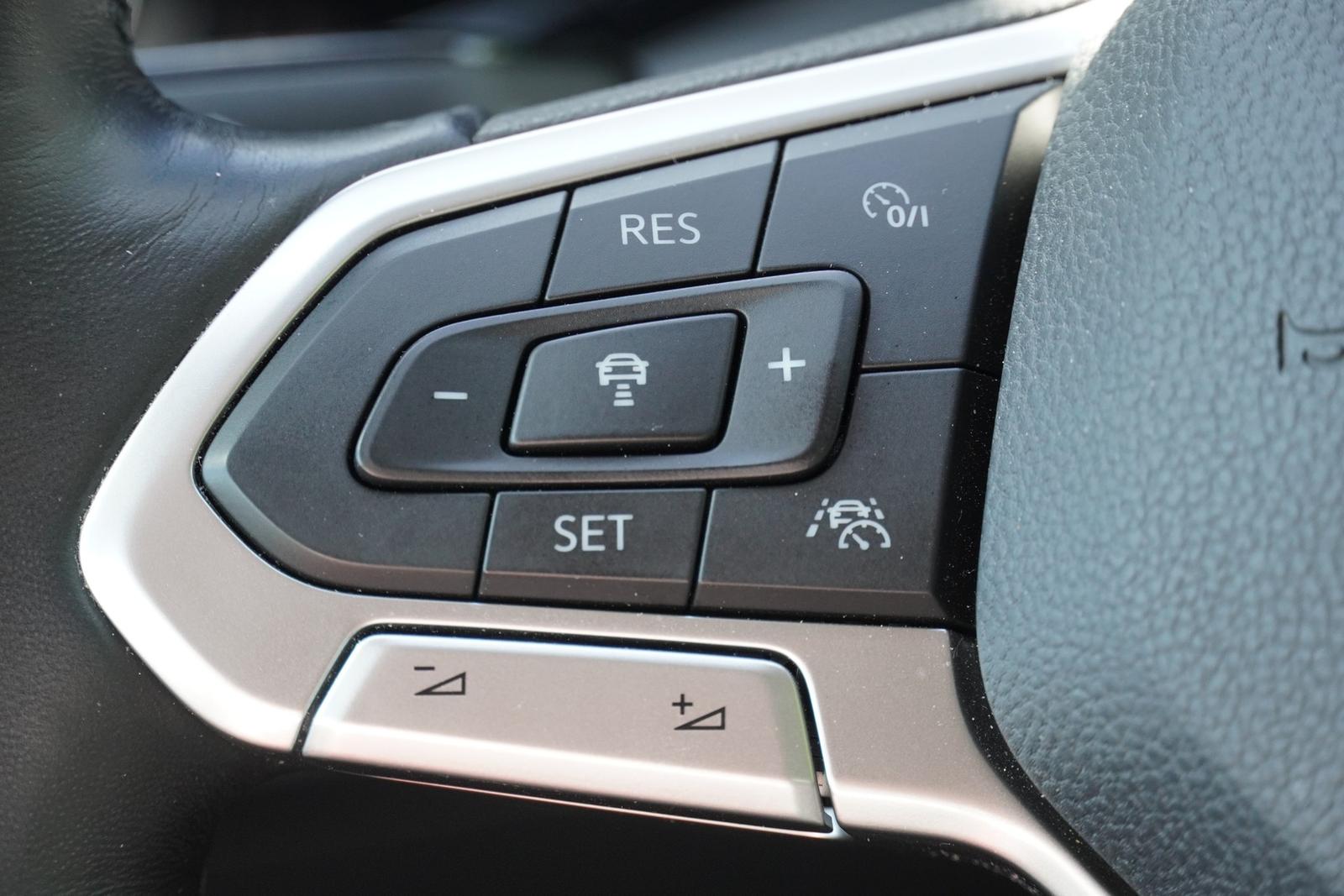Volkswagen Golf VIII 1.5 TSI Style LED ACC Kamera AHK Navi, миниатюра 18