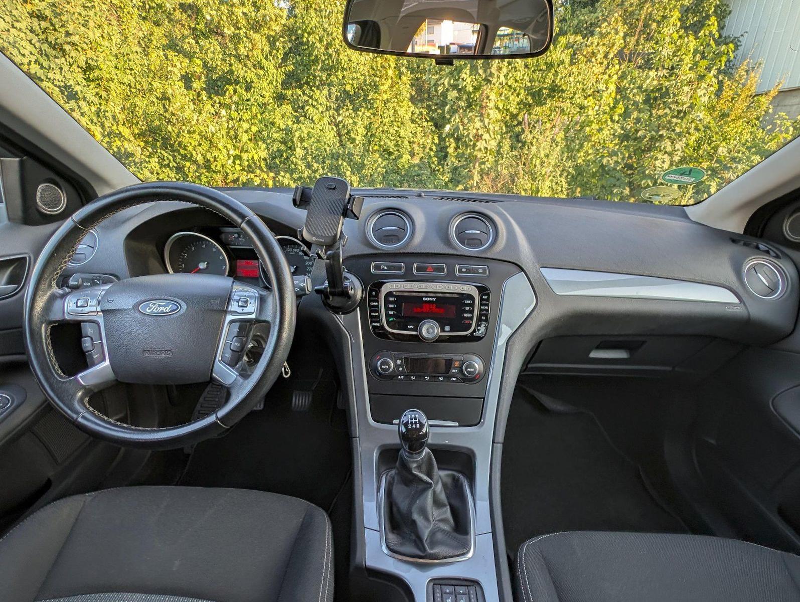 Ford Mondeo 2011 — photo 5