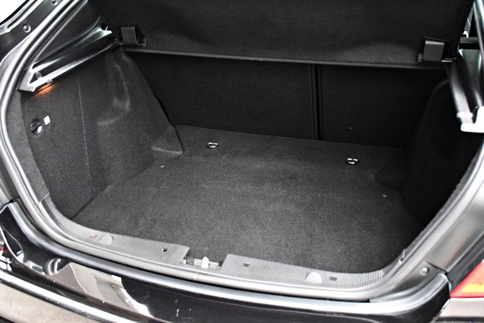 Mercedes-Benz CLC 200 CDI Sportpaket Bt Leder Tempomat 83Tkm