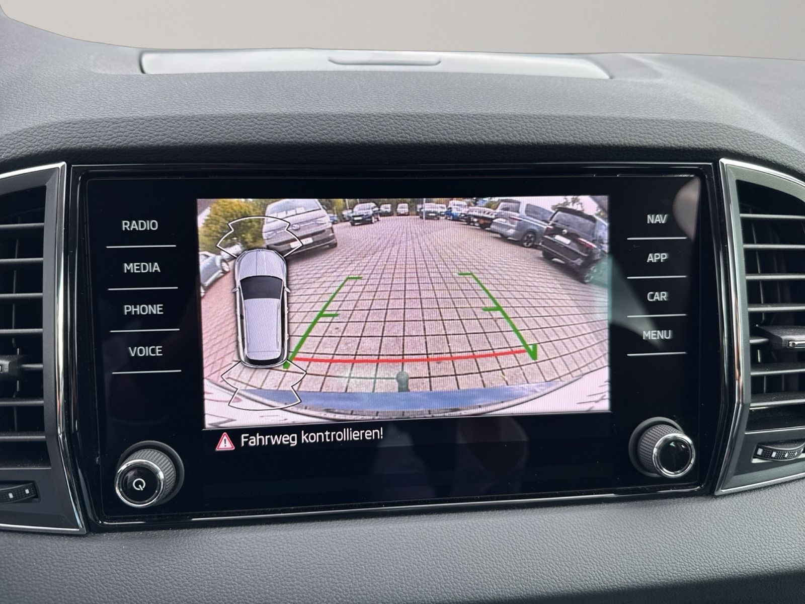Karoq 1.5 TSI Tour, AHK, Matrix LED, SunSet, Kes