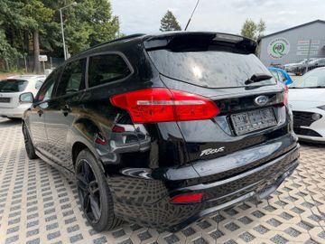 Ford Focus - 4