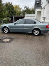 Mercedes-Benz E-Klasse W211 220CDI mit 170PS Automatik G... - Mercedes-Benz 220: Klasse W220