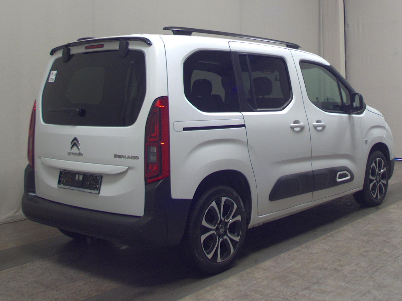Citroën Berlingo 1.2 PureTech Shine Glasdach PDC AHK
