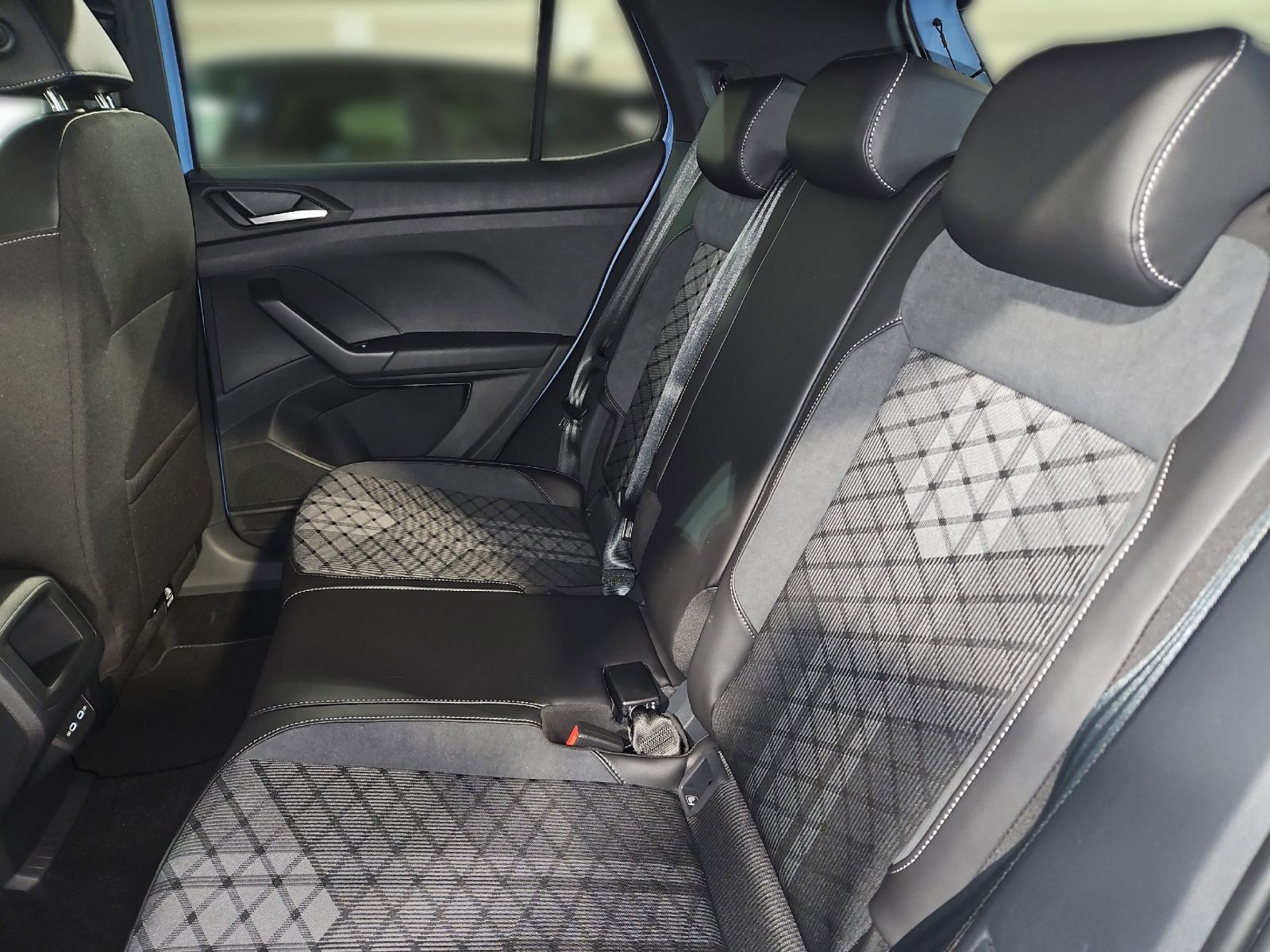 Volkswagen T-Cross - Bild 10