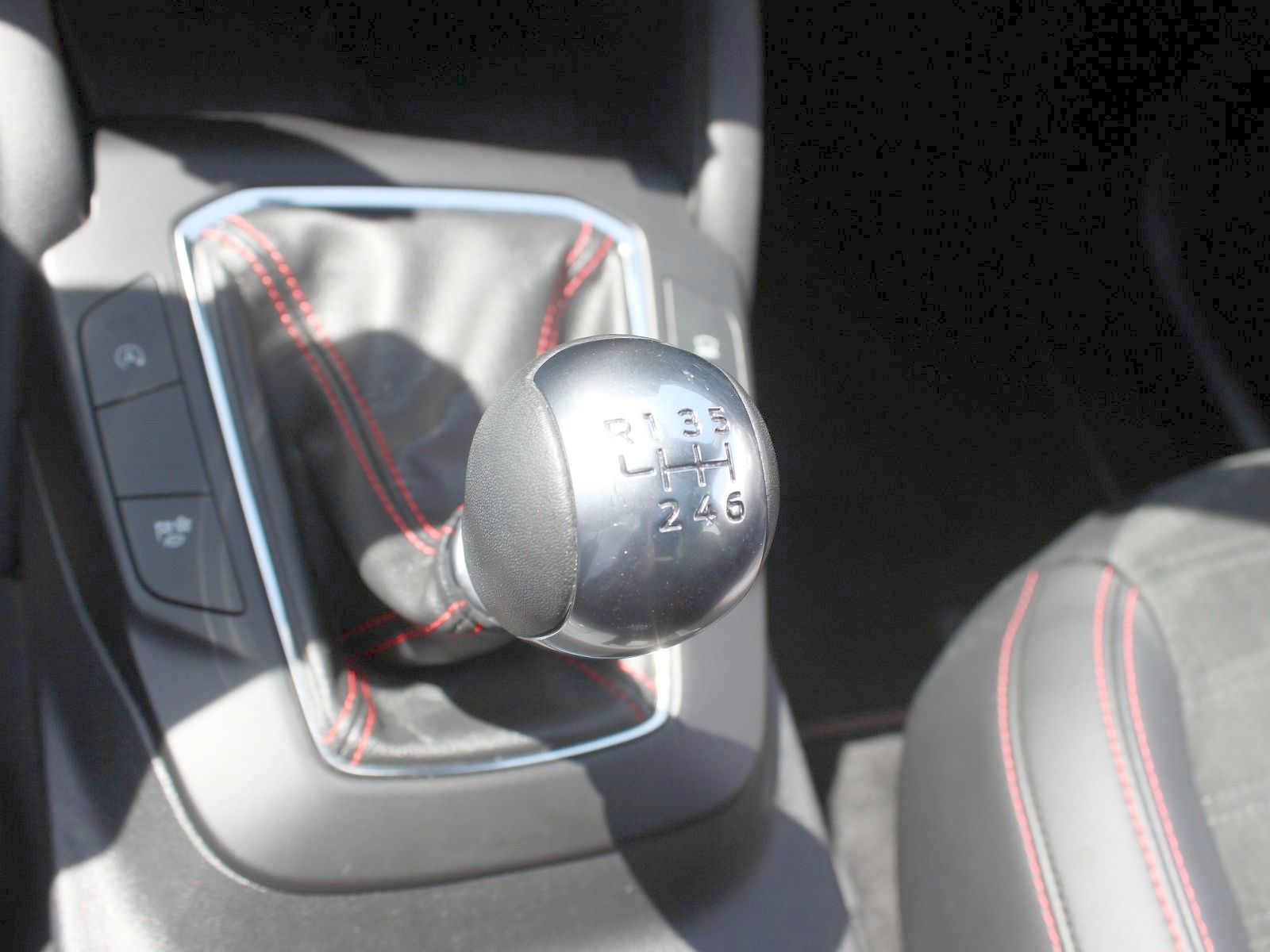 Fahrzeugabbildung Ford Kuga ST-Line X Start/Stopp