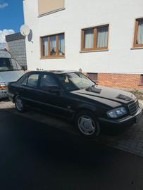 صورة 9 لـ 1998 Mercedes-BENZ C 180