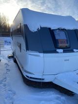 Hobby De Luxe 515 UHK Auflastung 2000kg LM-Felgen silb - Hobby De Luxe 515 UHK