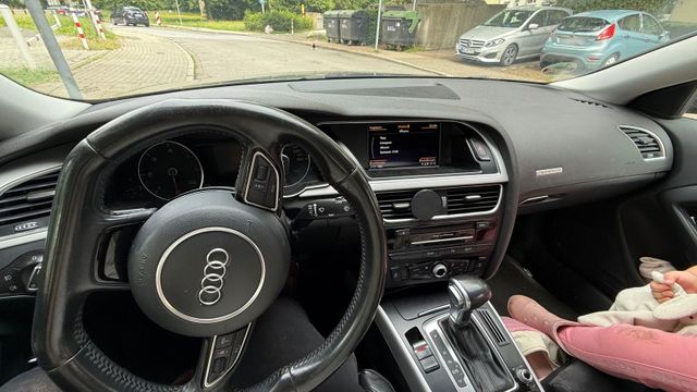 AUDI Audi A5 Coupé S line