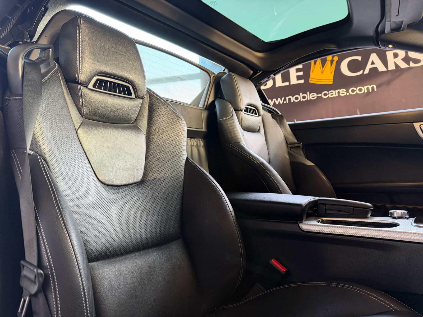 Fahrzeugabbildung Mercedes-Benz SLC 200 LED NAVI ALU