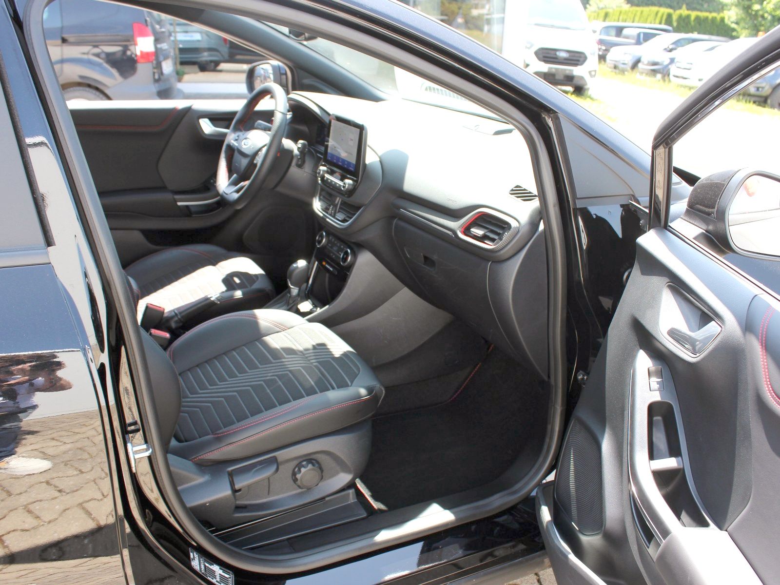 Fahrzeugabbildung Ford Puma ST-Line X 1,0 EcoBoost Mild Hybrid