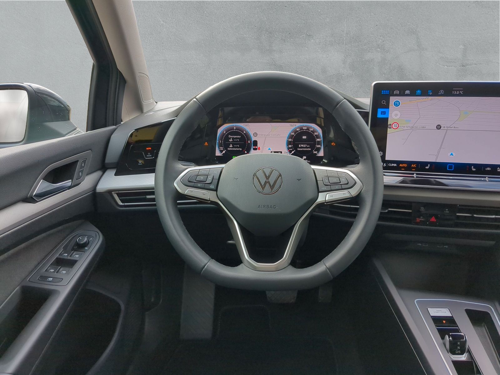 Fahrzeugabbildung Volkswagen Golf  Variant 2.0 TDI Life AHK Standhzg. HuD
