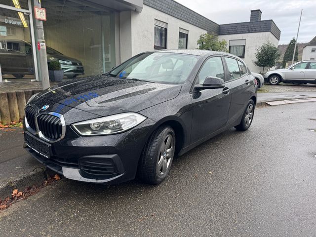 BMW 118 d Advantage Connected