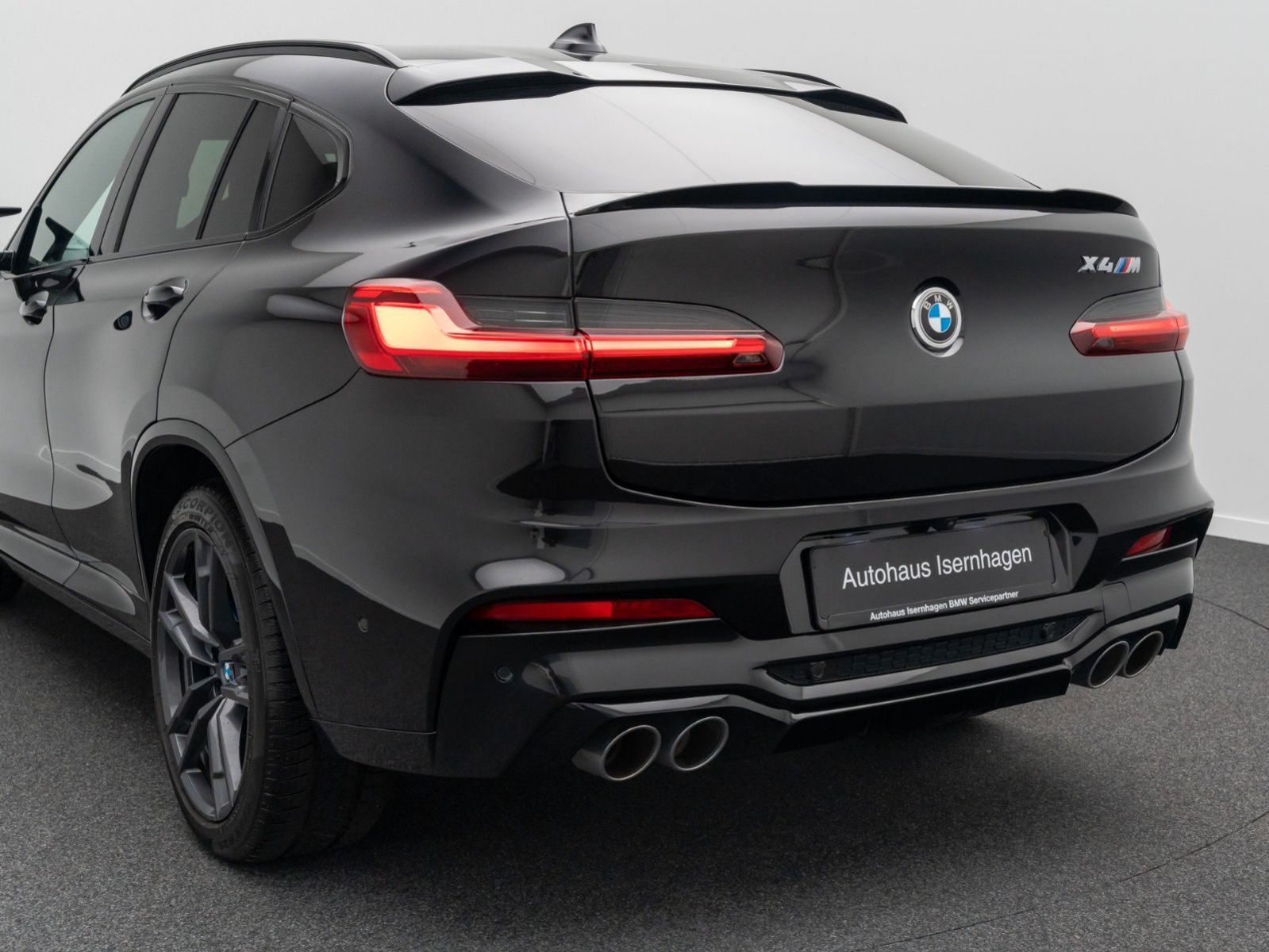 Fahrzeugabbildung BMW X4 M ACC 360°HUD H/K DAB DisplKey Panorama AHK