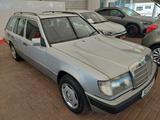 Mercedes-Benz 230 TE W124 Kombi Automatik Klima Schiebedach - Mercedes-Benz 230 mit Benzin-Antrieb: Kombi, Automatik, Te