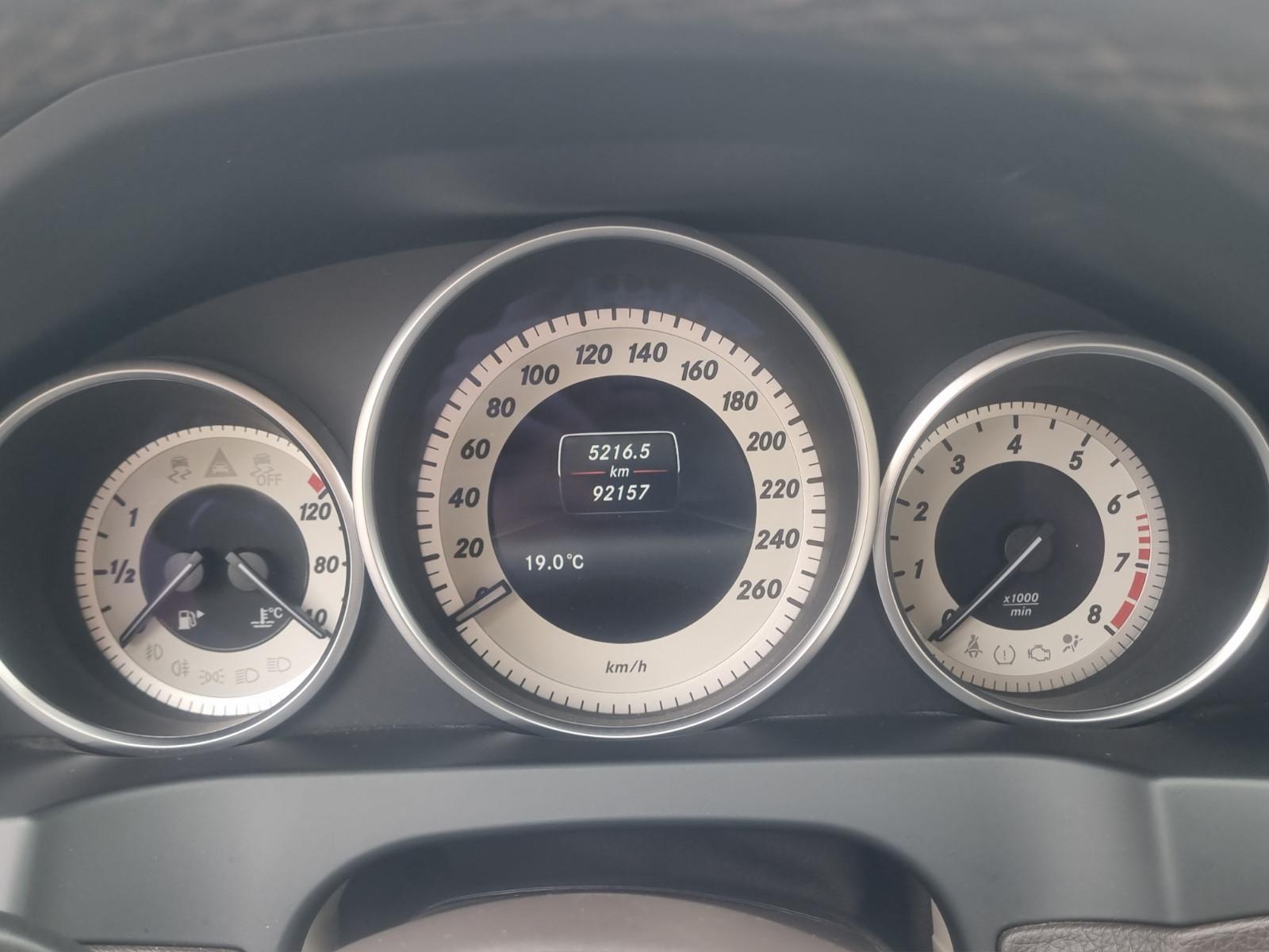 Mercedes-Benz E 200 Cabrio AHK/CAM/PTS/LED