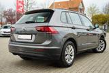 Volkswagen Tiguan 1.4 TSI Navi Sitzheizung AHK Tempomat - VW Tiguan Gebrauchtwagen in Erfurt