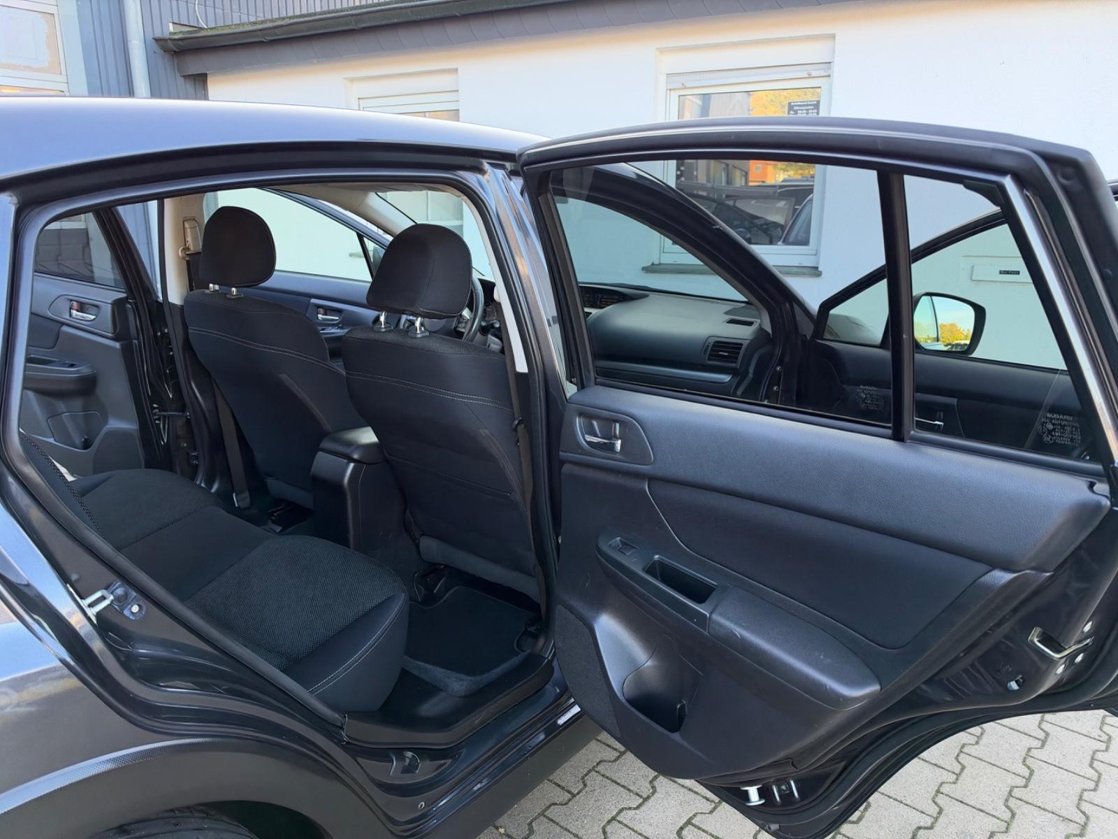 Subaru XV 2012 — photo 15