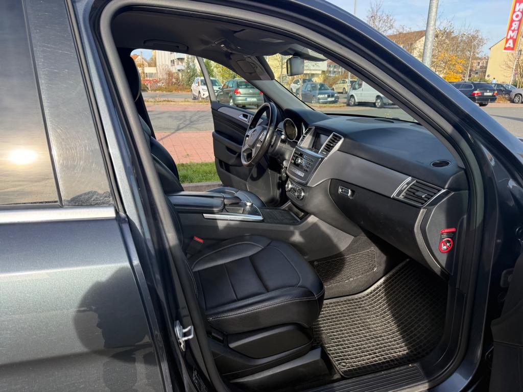 Mercedes-Benz ML 350