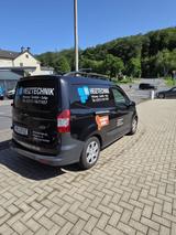 Ford Transit Courier, Top Ausstattung, wenig KM - Ford Transit Courier mit 3 Türen
