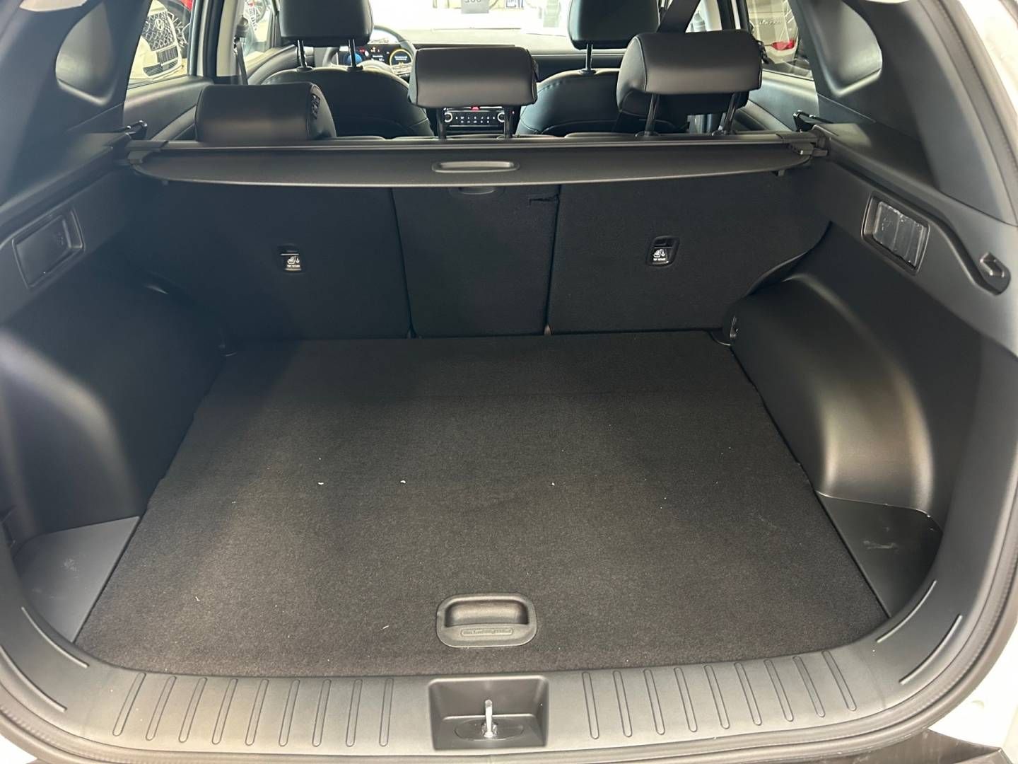 Fahrzeugabbildung Hyundai TUCSON Hybrid Trend/Automatik/Navi/Rückfahrkamer