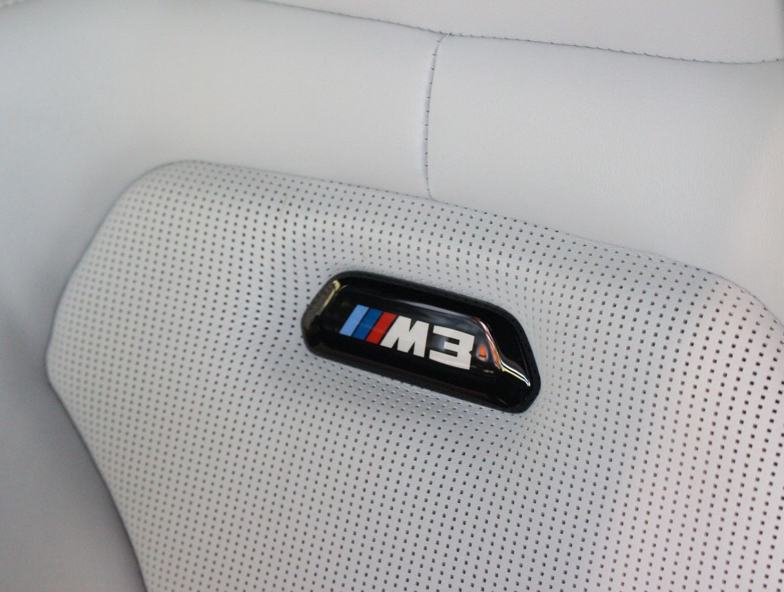 Fahrzeugabbildung BMW M3 LCI Tansanitblau*H&K*HUD*DE*TOP