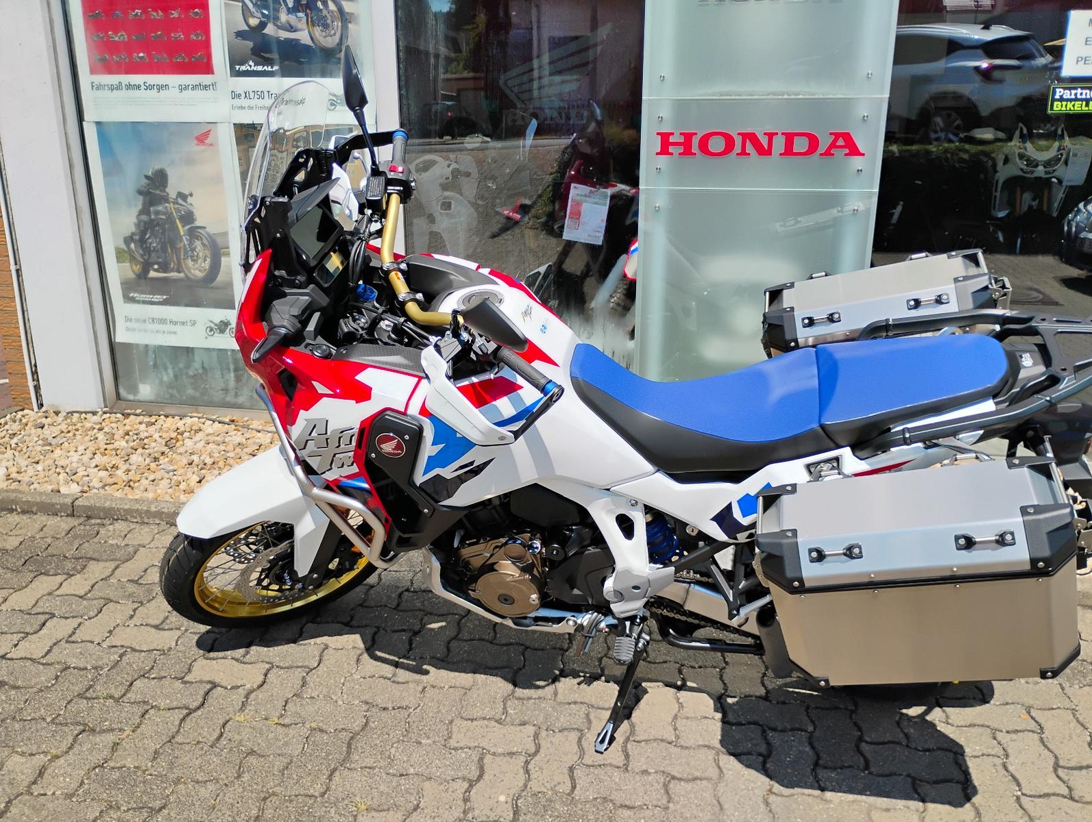 Honda Africa Twin 1100 ADV DCT MY26 EZ.04/26  248km