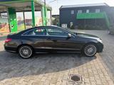 Mercedes-Benz E 250 CGI Coupe BlueEfficiency AMG Line - Mercedes-Benz E 250 mit Benzin-Antrieb: Coupe