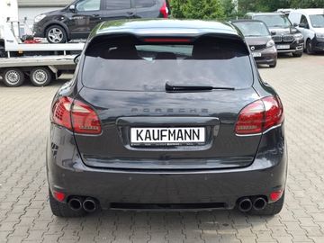 Porsche Cayenne - 5