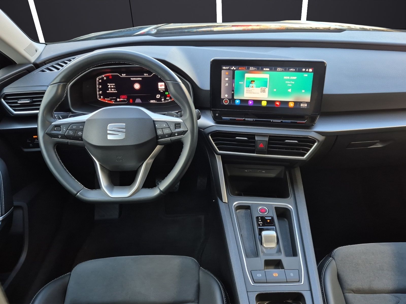 Fahrzeugabbildung SEAT Leon ST TDI Style DSG LED Navi AID beats ACC RFK