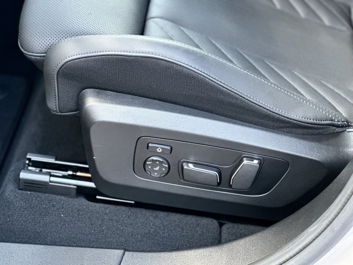 BMW X3 M50 - Bild 12