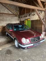 Mercedes-Benz Mercedes E Klasse W210 Avantgarde - : Kombi, Mercedes W210