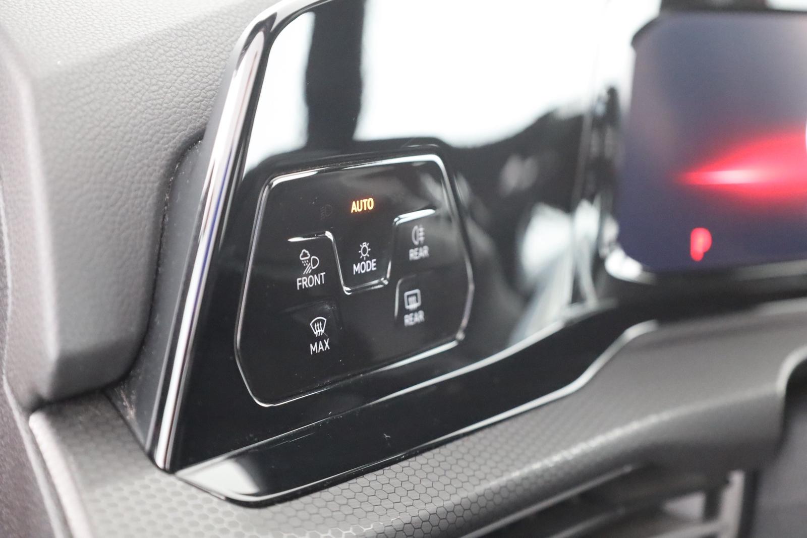 Volkswagen Golf VIII 2.0 TSI DSG GTI LED Navi Sitzheizung, миниатюра 20