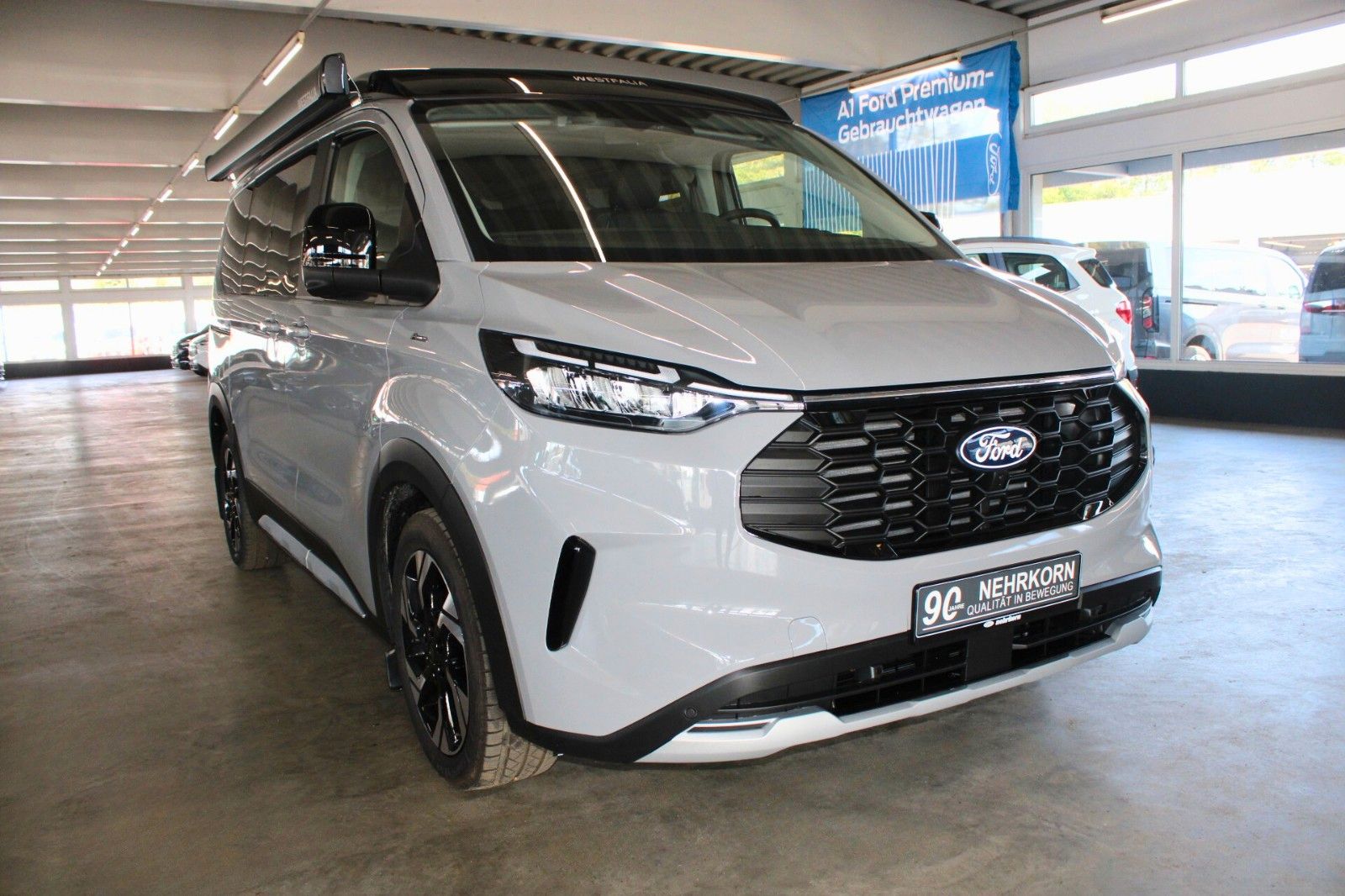 Fahrzeugabbildung Ford NUGGET L1 Active ALLRAD + Aufstelldach SOFORT