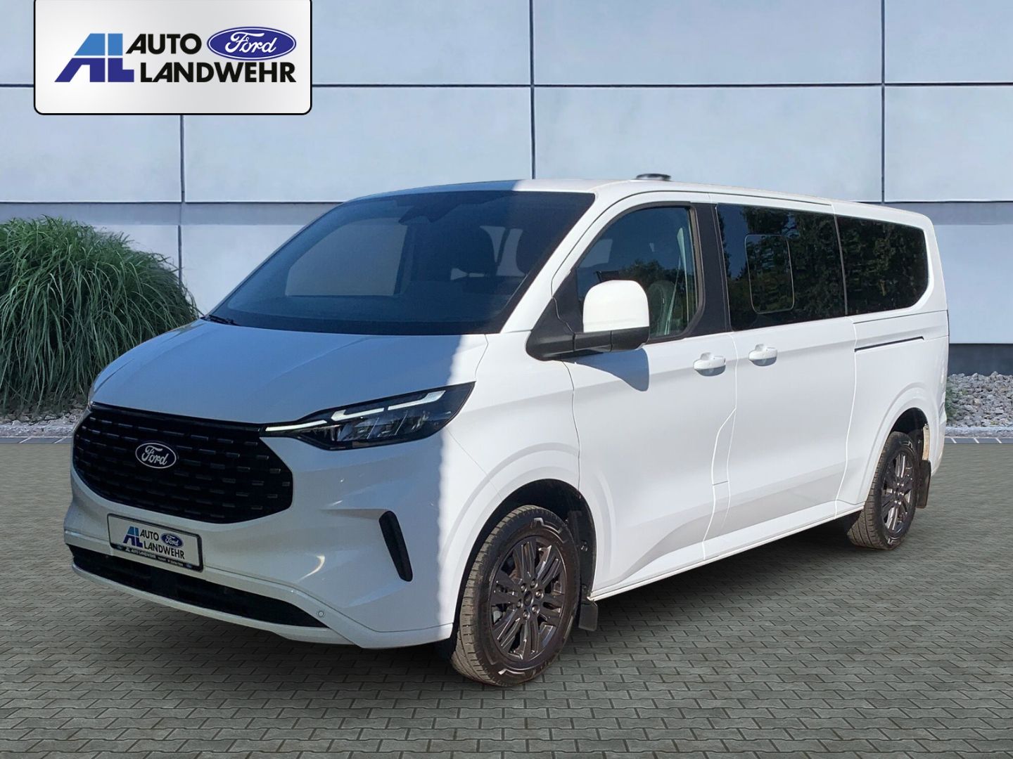 Ford Tourneo Custom Bus 320 L2 Titanium FWD AHK-klapp