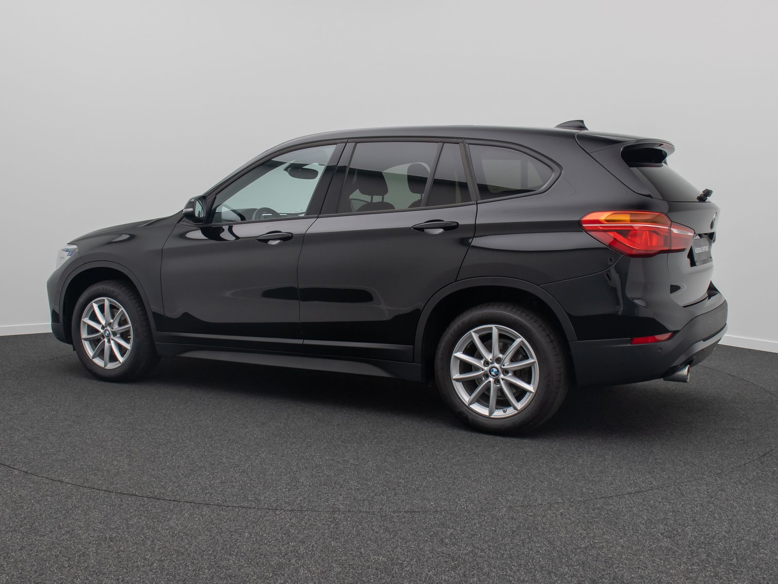 Fahrzeugabbildung BMW X1 sD18i Panorama Kamera DAB Navi Komfort Leder