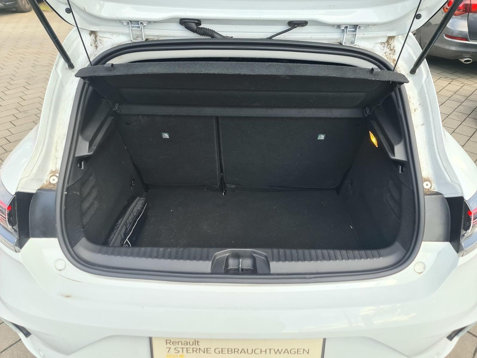 Renault Clio - Bild 8