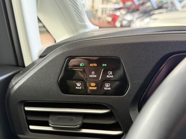 Volkswagen Caddy Maxi 2.0TDI DSG EDITION LED ACC5J GARANTIE