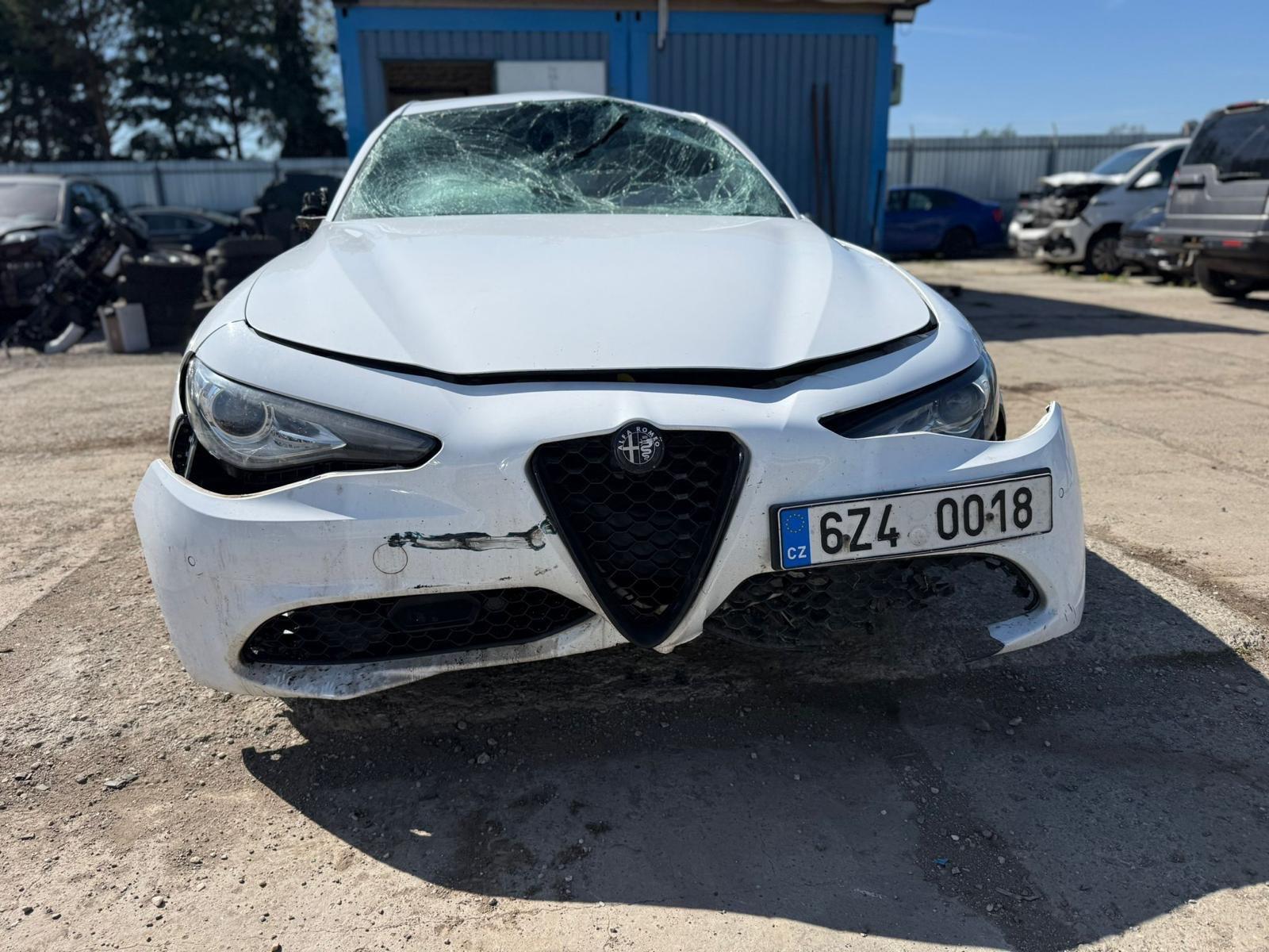 Alfa Romeo Giulia 2.0 Turbo 16V 147kW AT8 Super