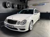 Mercedes-Benz E 500 AMG-PAKET/SCHIEBEDACH/XENON - weiße Mercedes-Benz E 500
