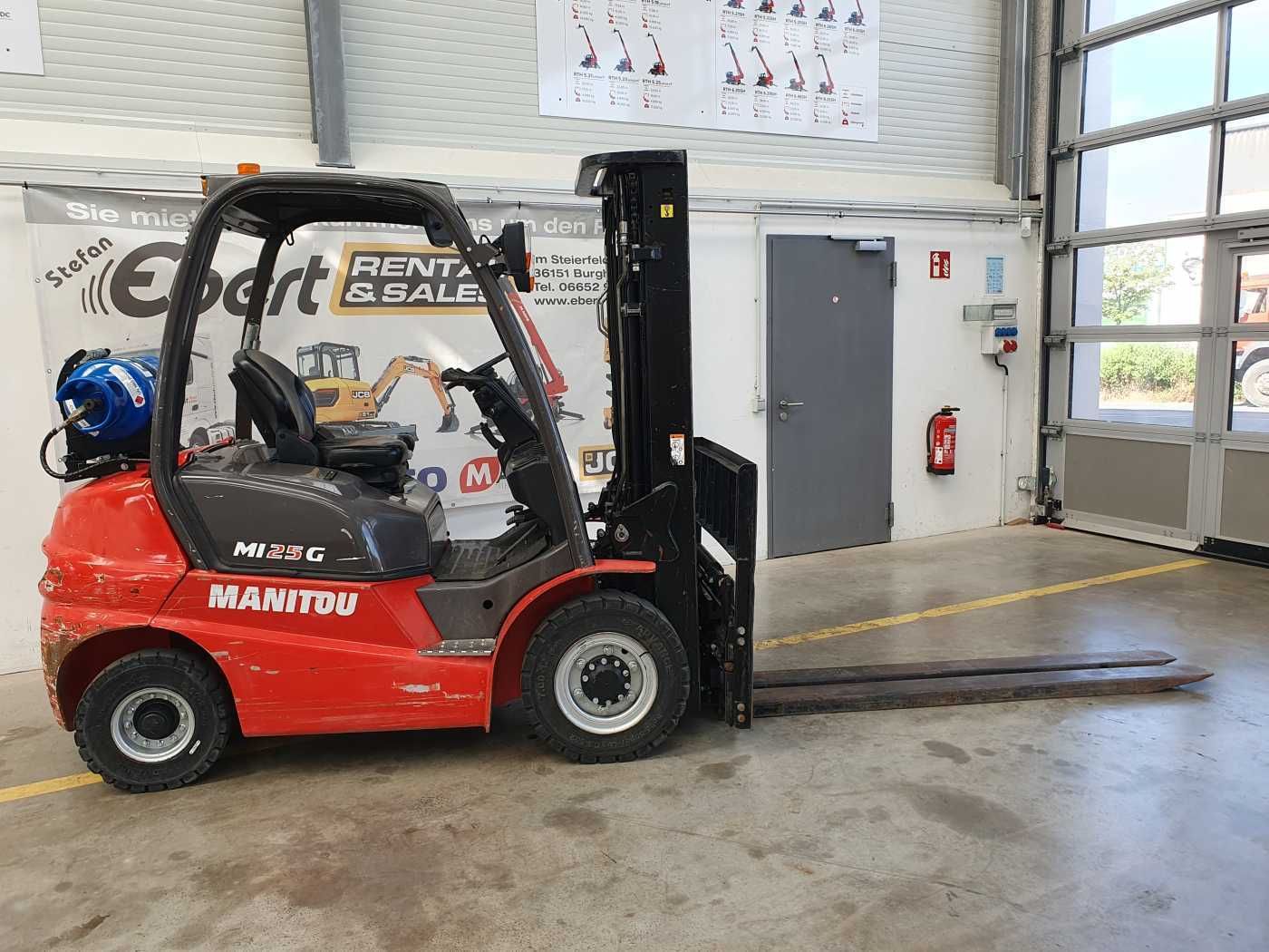 Fahrzeugabbildung Manitou MI 25 G / Triplex: 4.70m / nur 1.976h! / SS