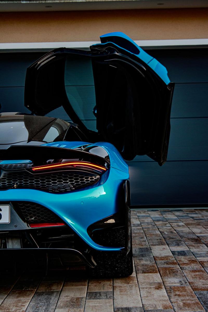 McLaren 765LT Coupe V8 - Carbon - Ludus Blau - Limitiert