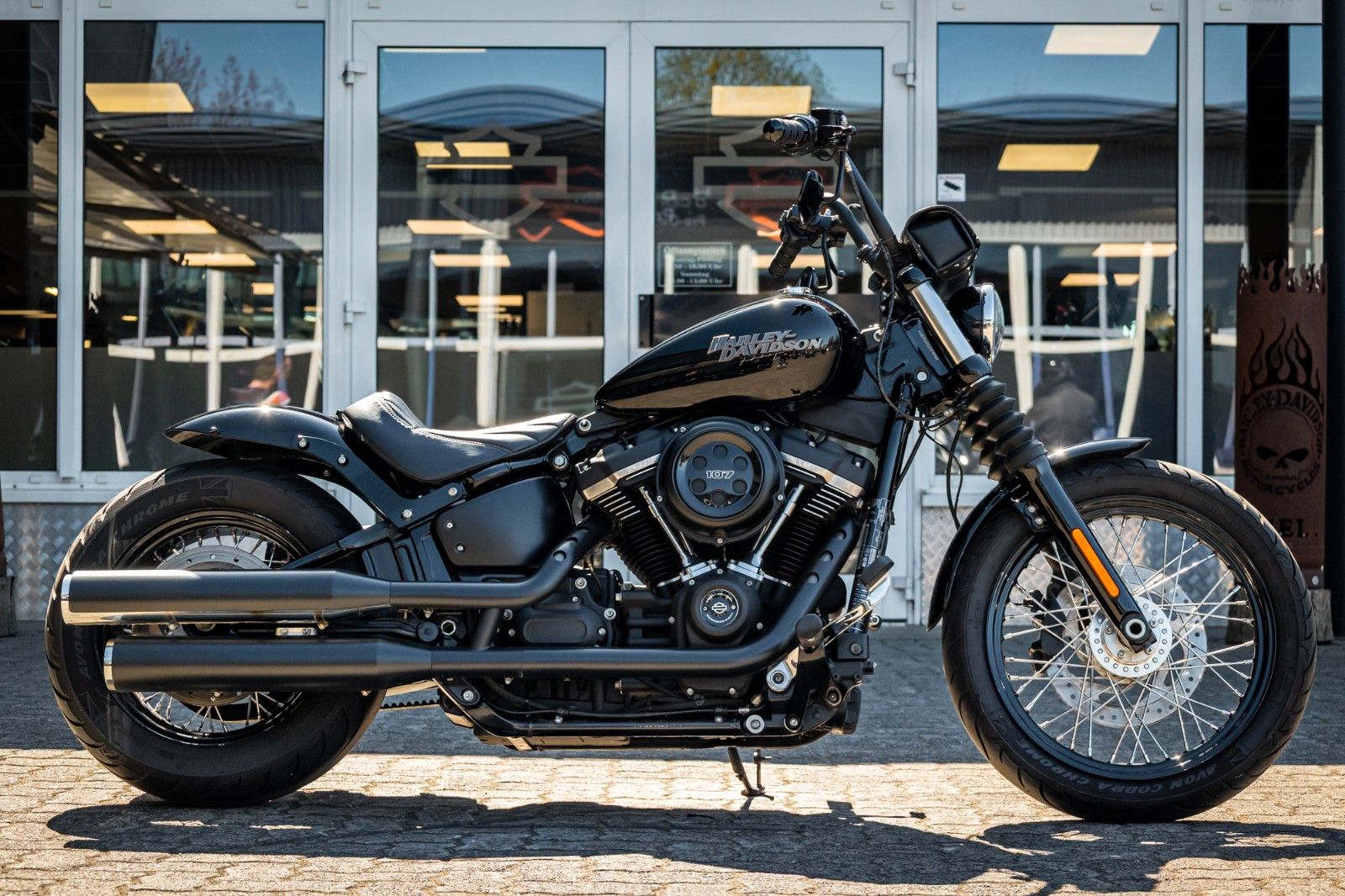 Fahrzeugabbildung Harley-Davidson STREET BOB FXBB - Heckumbau 200er Hinterreifen