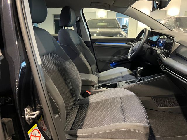 Volkswagen Golf 1.5 TSI Active | LED | Navi | App | DAB Volkswagen Golf 1.5 TSI Active | LED | Navi | App | DAB