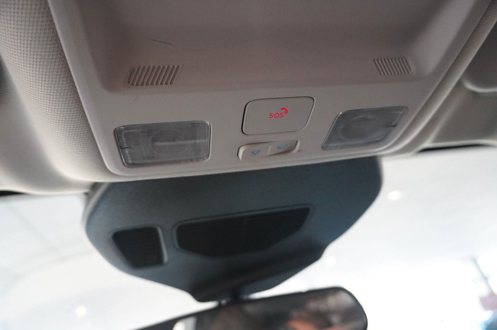 Fahrzeugabbildung Ford Kuga 2.5 HYBRID COOL & CON. NAVI/LED/SPORT/DAB+