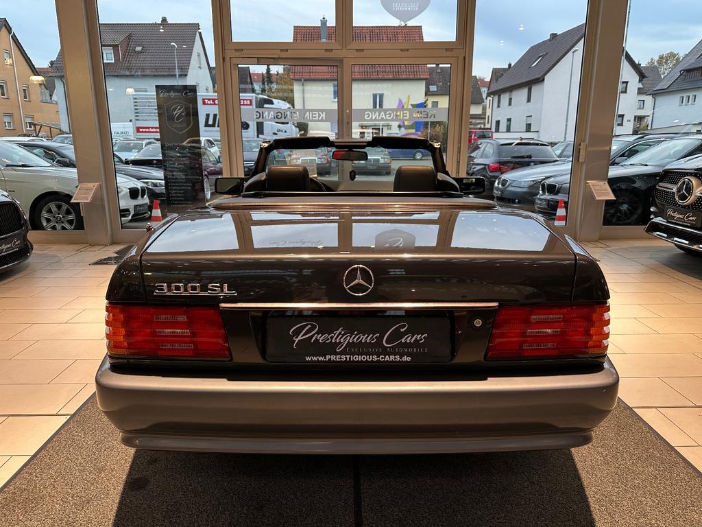 Mercedes-Benz SL 300