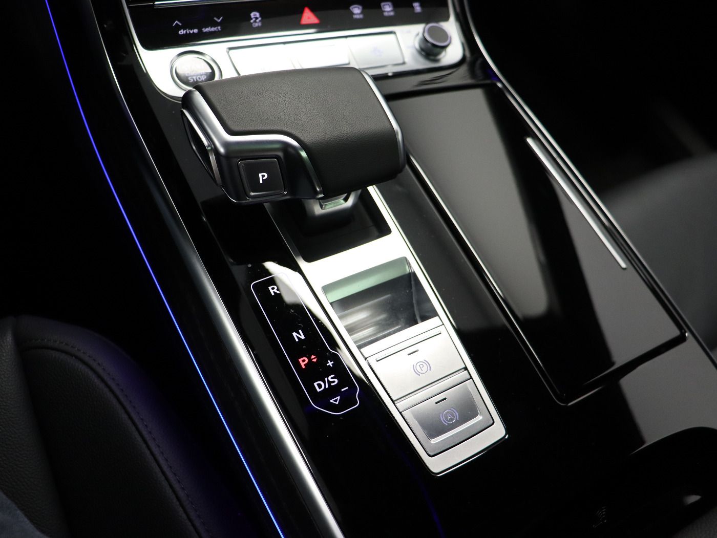 Audi A8 - Bild 13
