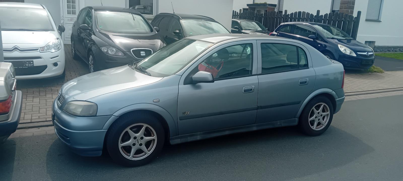 Opel Astra 1.6 Njoy