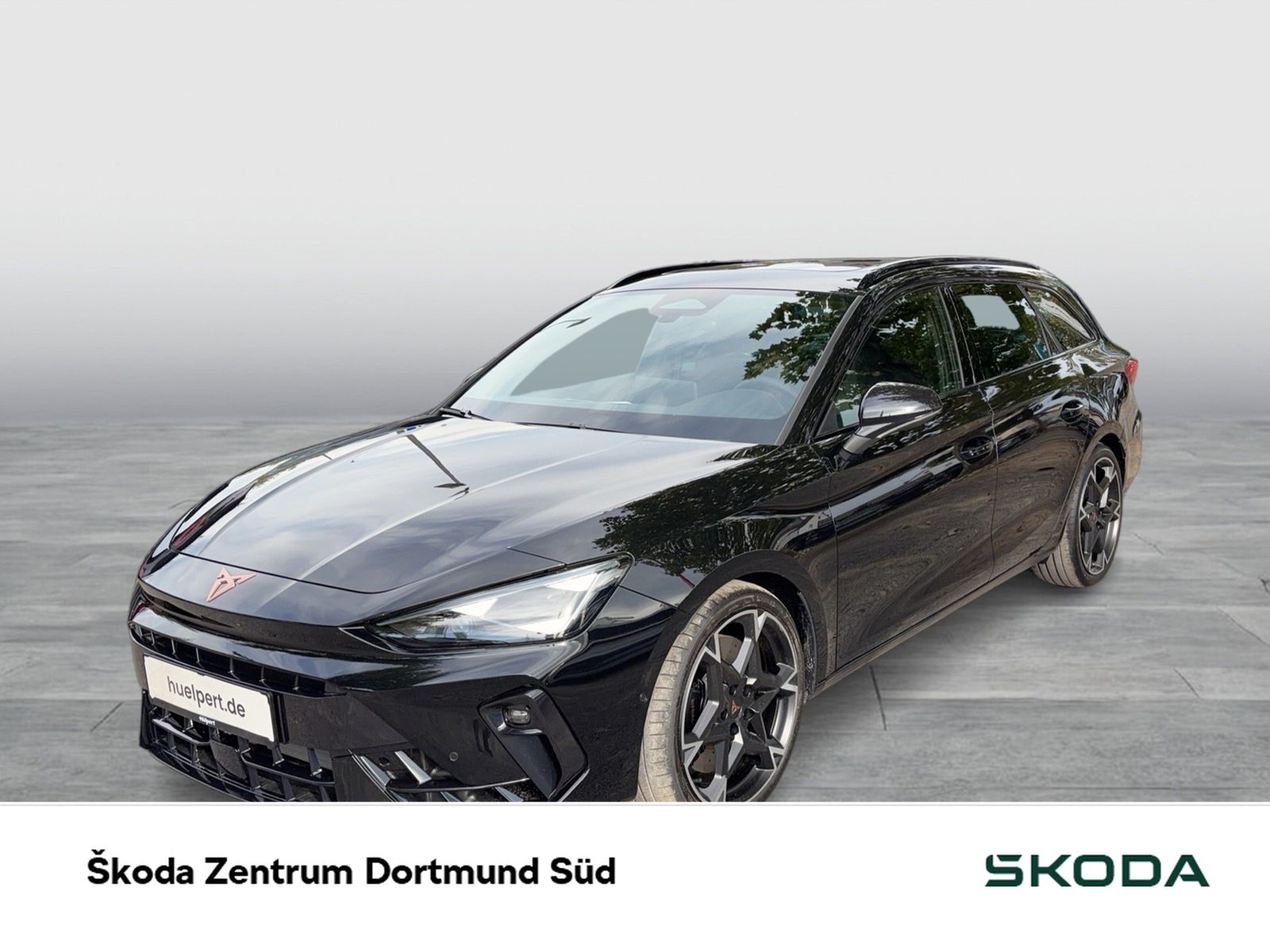 Cupra Leon ST 2.0 VZ 4X4 PANO SENNHEISER AHK CAM LM19