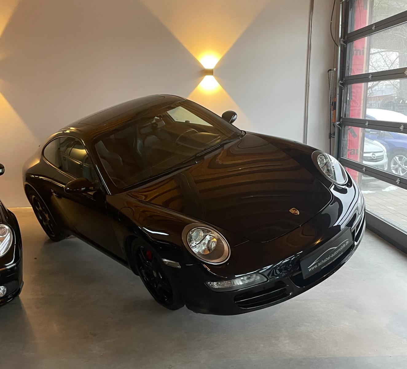 showroom-image-bottom