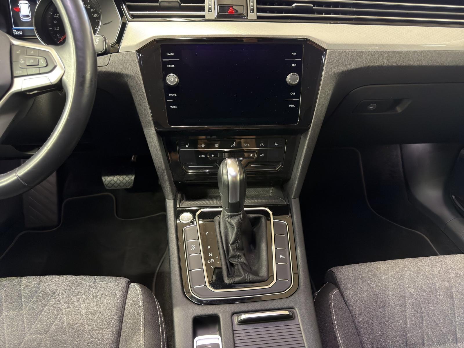 Volkswagen Passat Business Premiun1.5 TSI AHK 230V, миниатюра 13